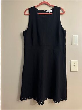 LOFT Black Sleeveless Scallop-Hem Sheath Dress